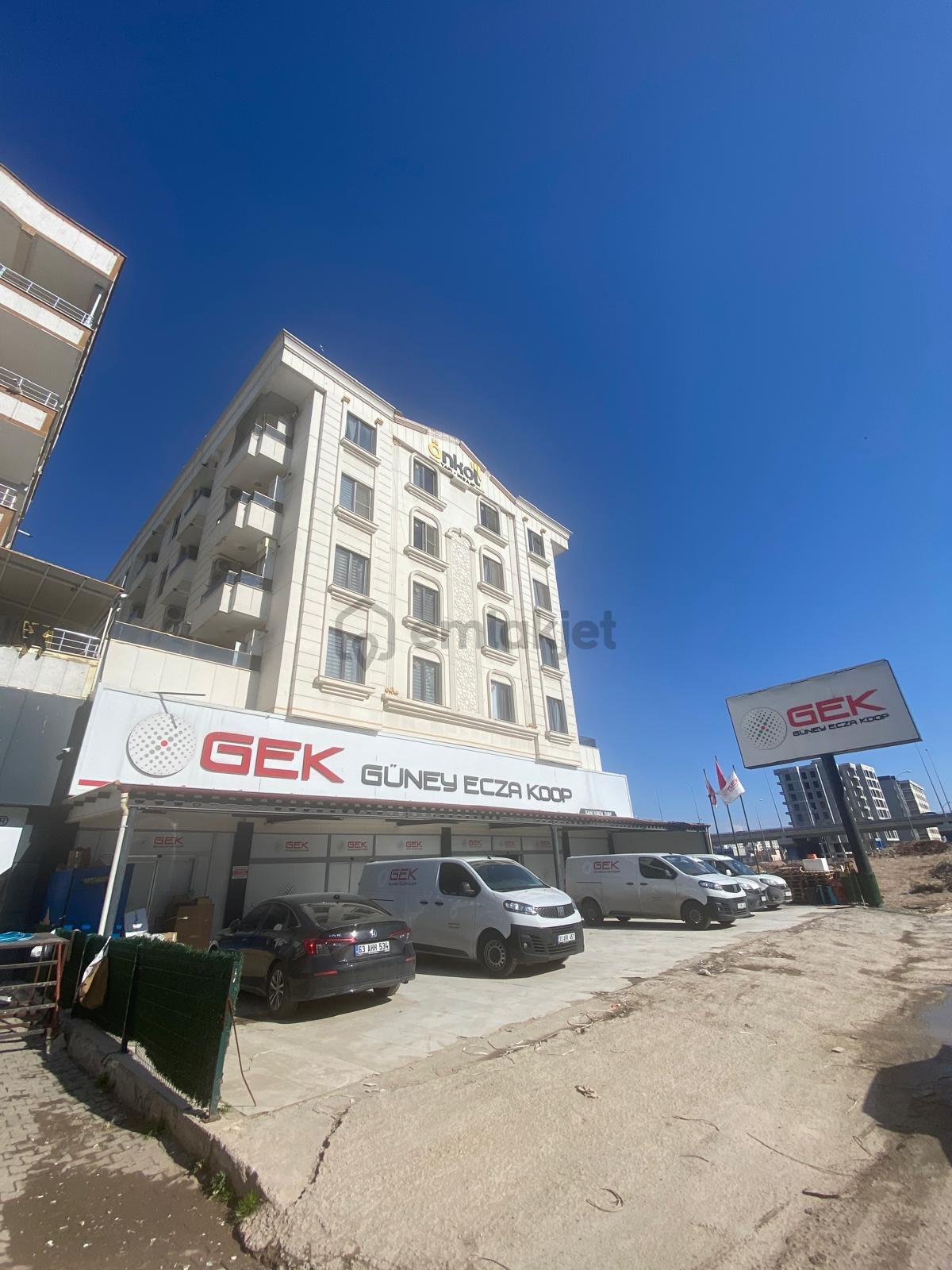 World İlkevim'den Sırrın Cadde Üzerinde Eşyalı 1+1 Satılık Daire - 4