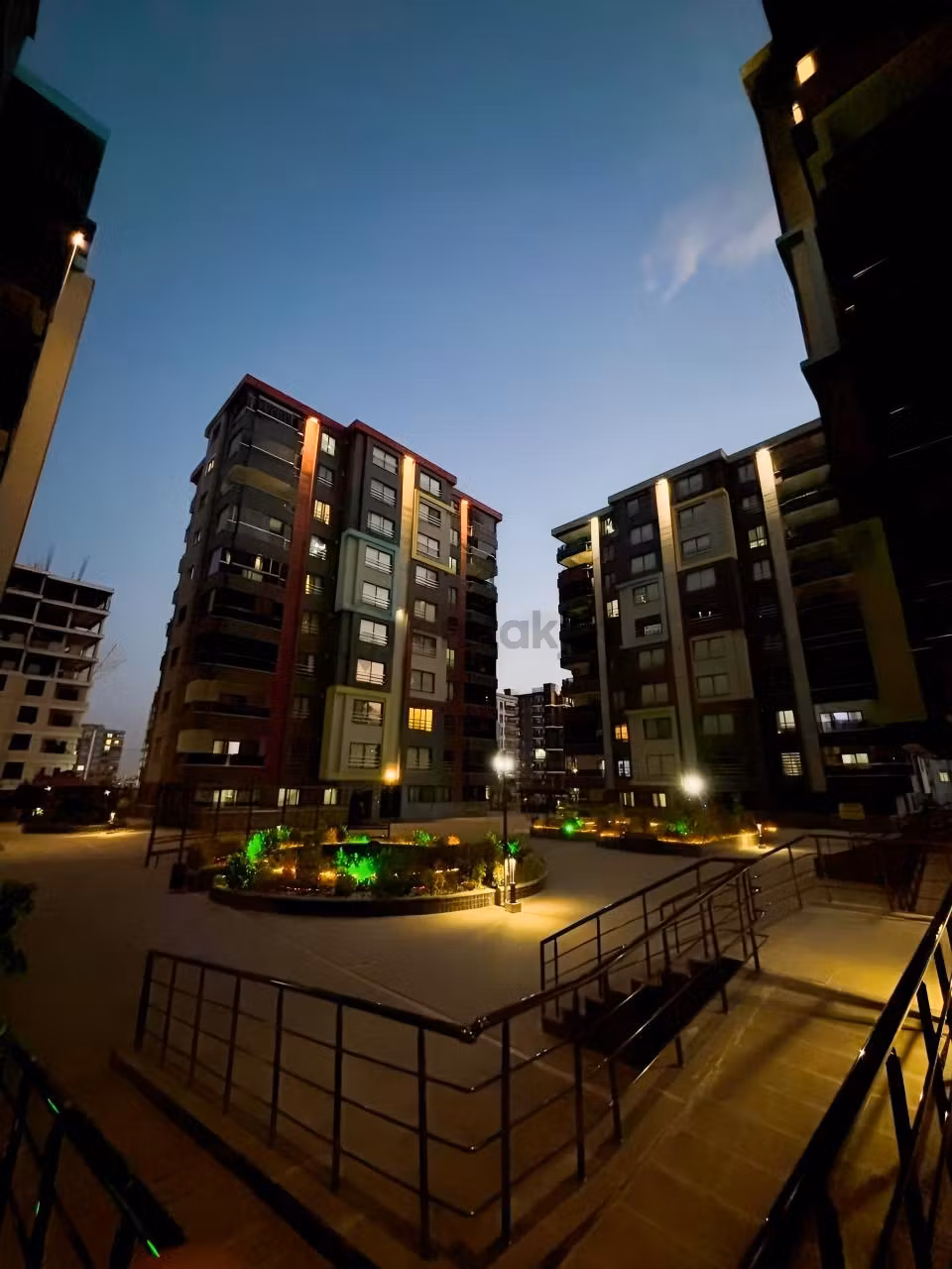 İlkevim'den Açık Cephe Ferah Konum Havuzlu Sitede 4+1 - 33