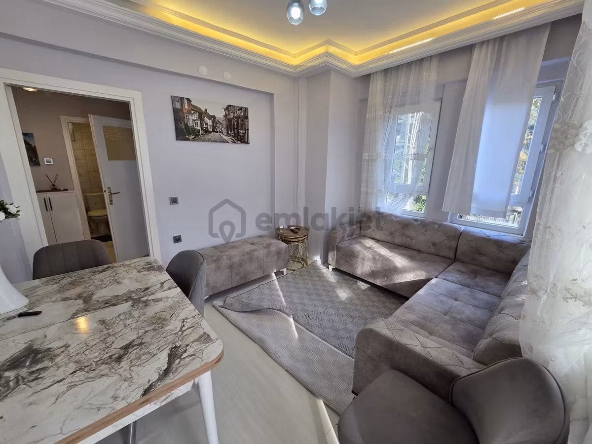 Alanya Damlataş Caddesi Üzeerinde Satılık 1+1 Daire