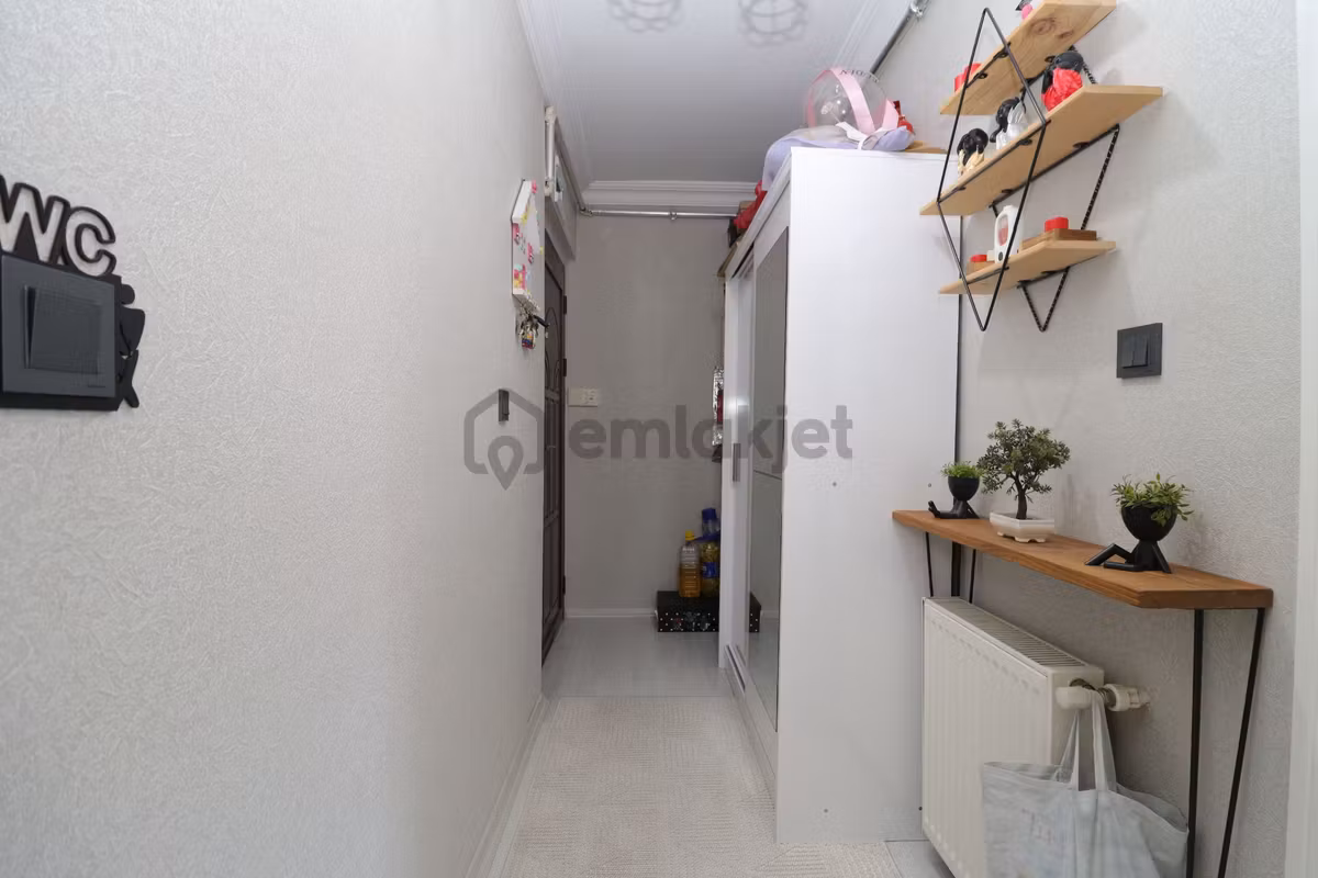 Akif'ten Elvan'da Üç Cepheli Çift Balkonlu Yapılı 2+1 Satılık Daire - 11