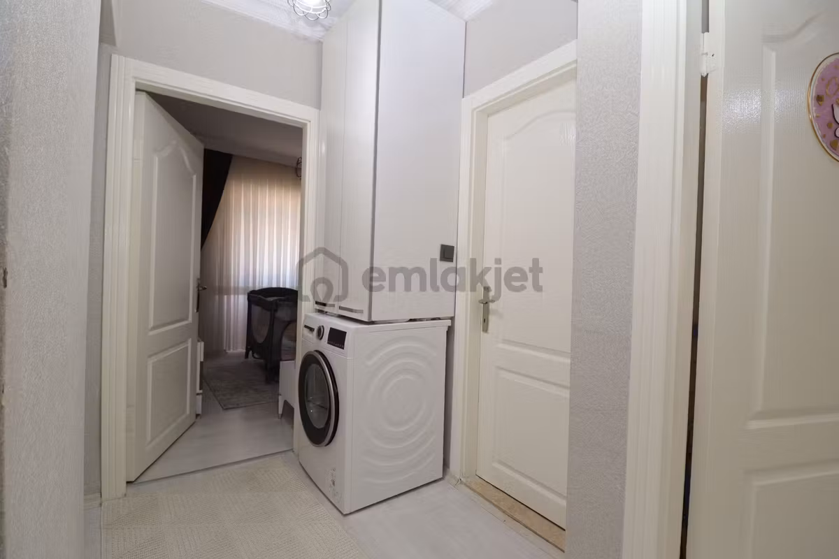 Akif'ten Elvan'da Üç Cepheli Çift Balkonlu Yapılı 2+1 Satılık Daire - 17