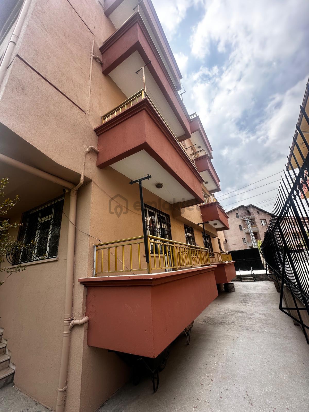 Sahibinden Acil Satılık.3.5 Katlı Komple Bina - 10
