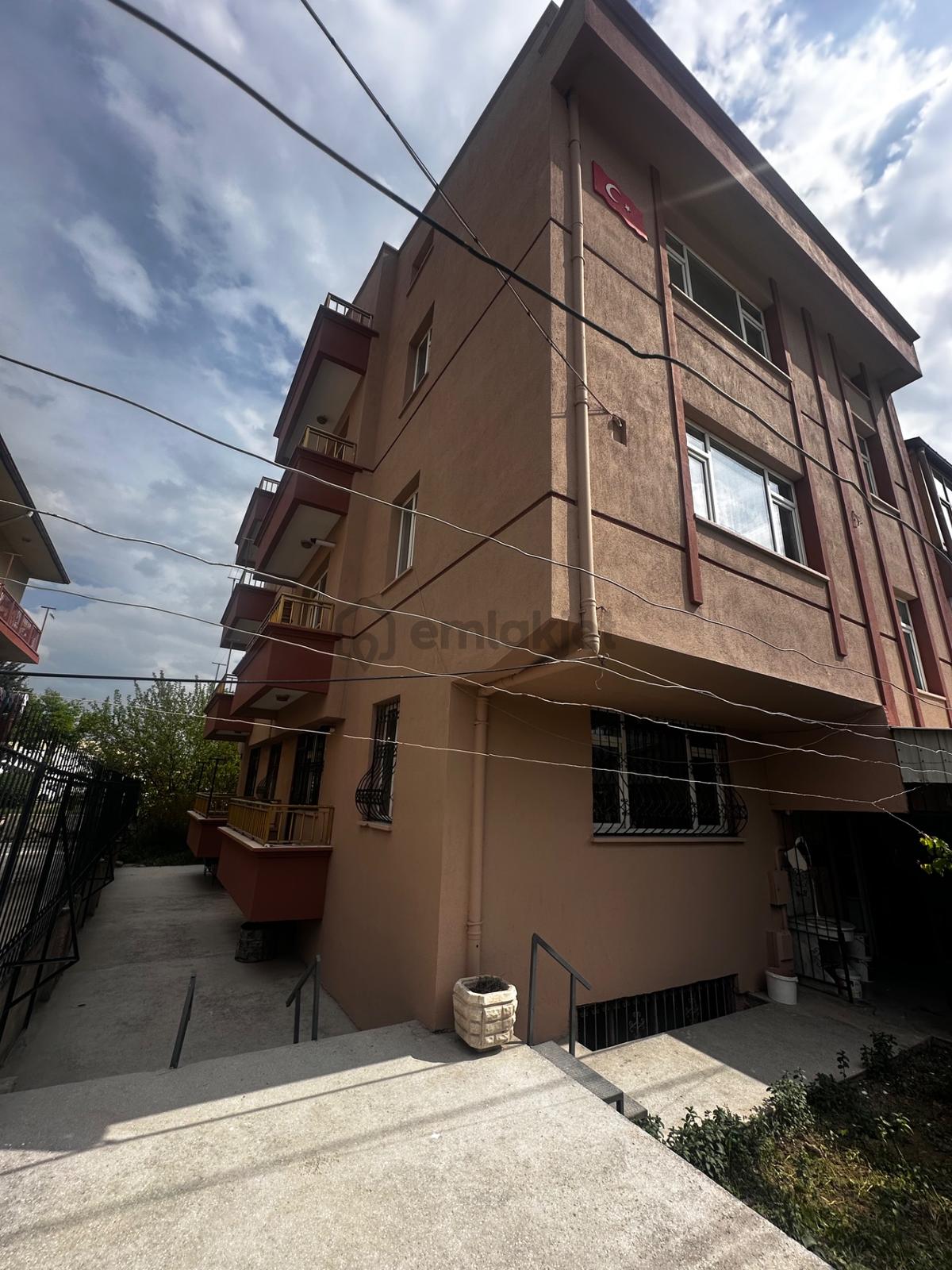 Sahibinden Acil Satılık.3.5 Katlı Komple Bina - 11