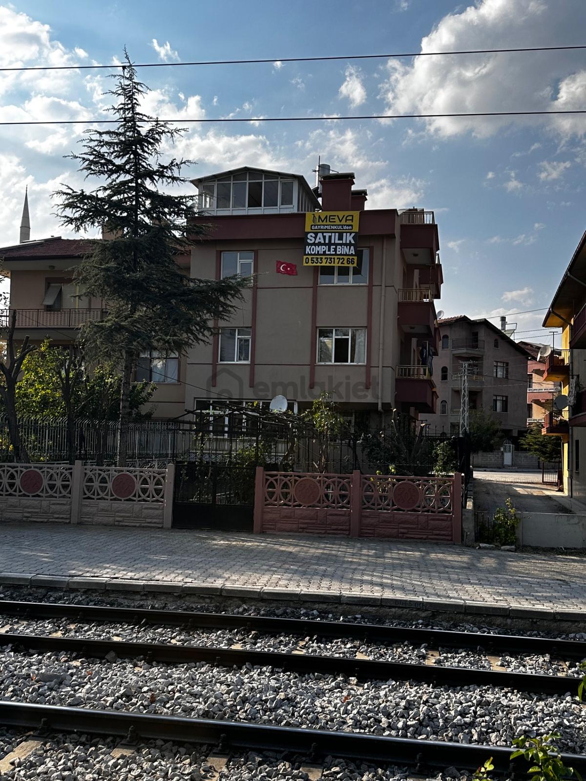 Sahibinden Acil Satılık.3.5 Katlı Komple Bina - 3