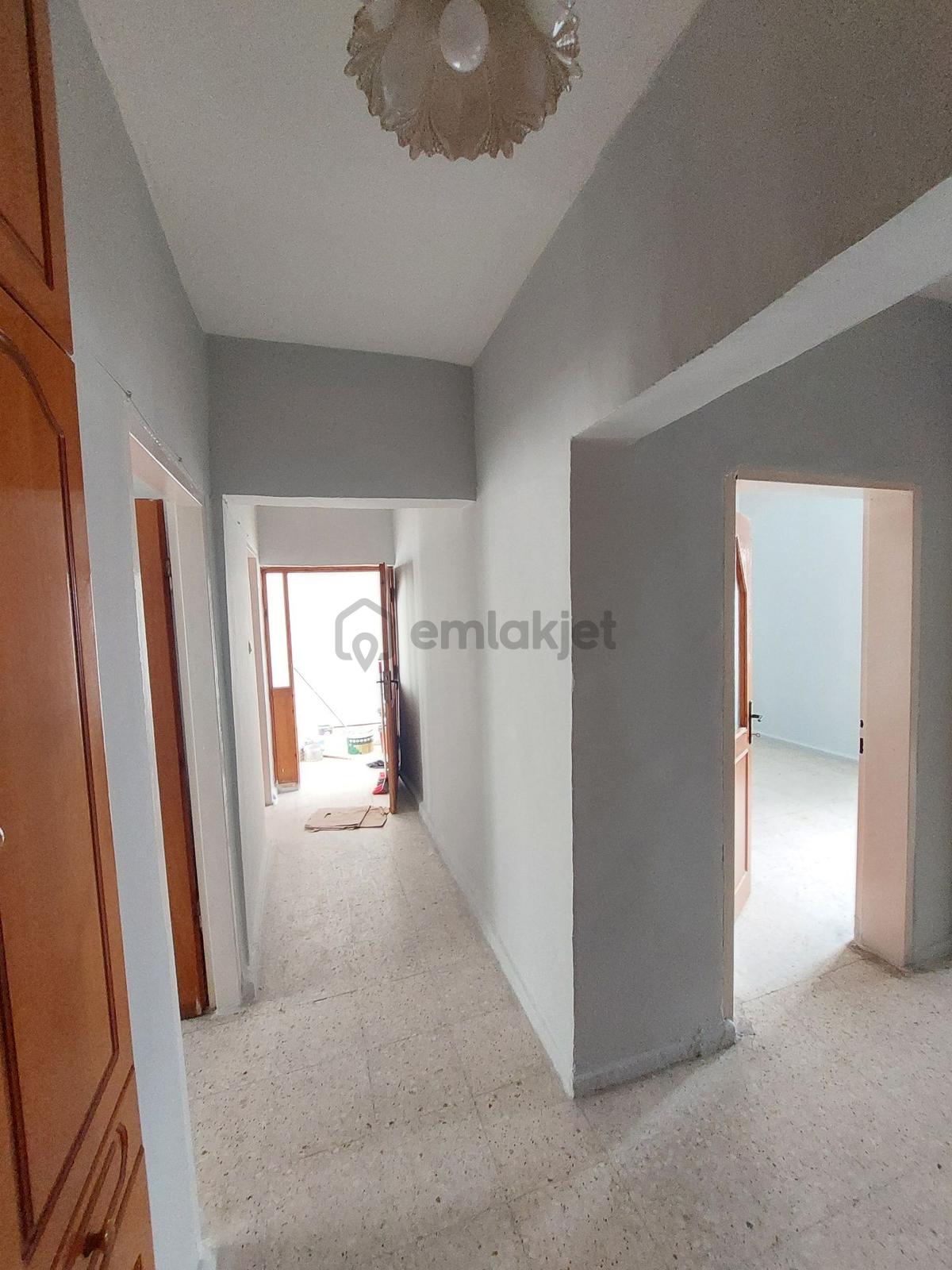 Bulvara Çok Yakın Taşınmaya Hazır Daire!! - 4
