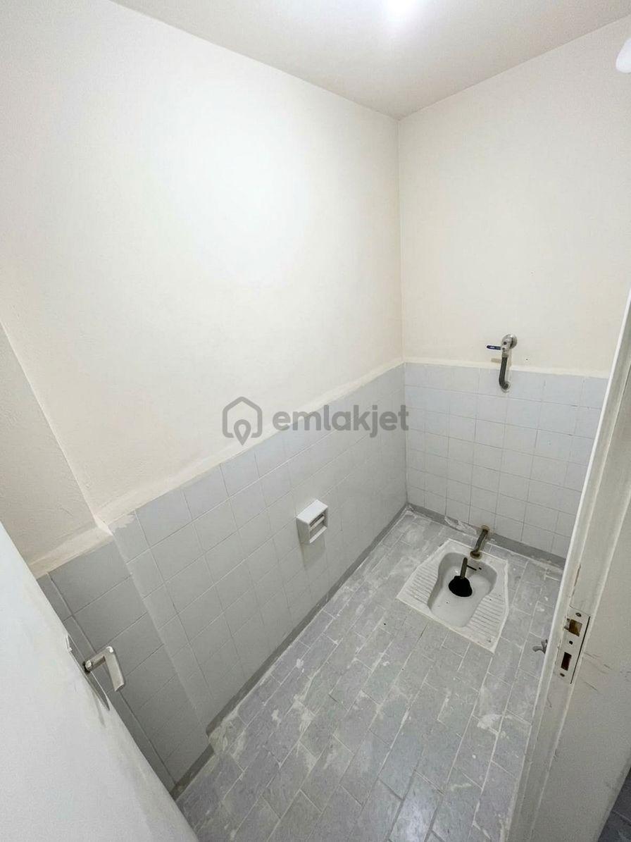 100.yıl Caddeye İkinci Bina 3+1 Kiralık - 12