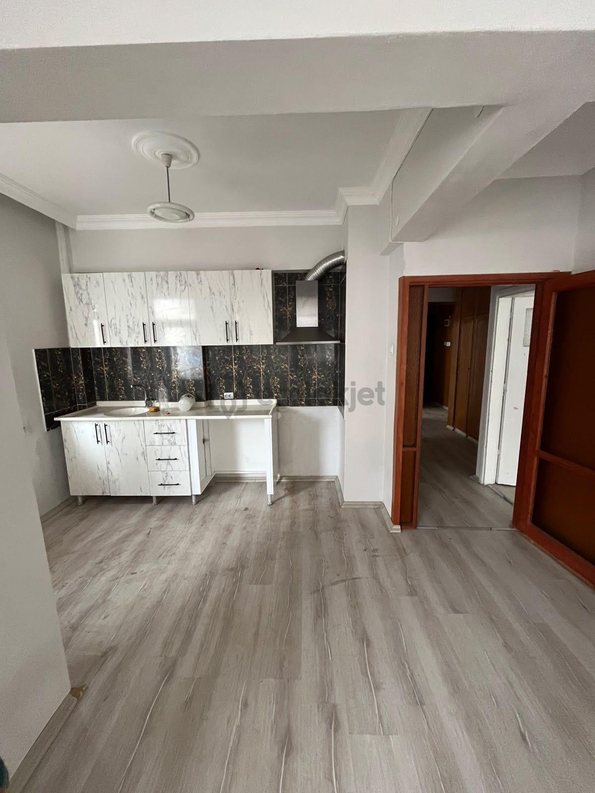 100.yıl Caddeye İkinci Bina 3+1 Kiralık - 25