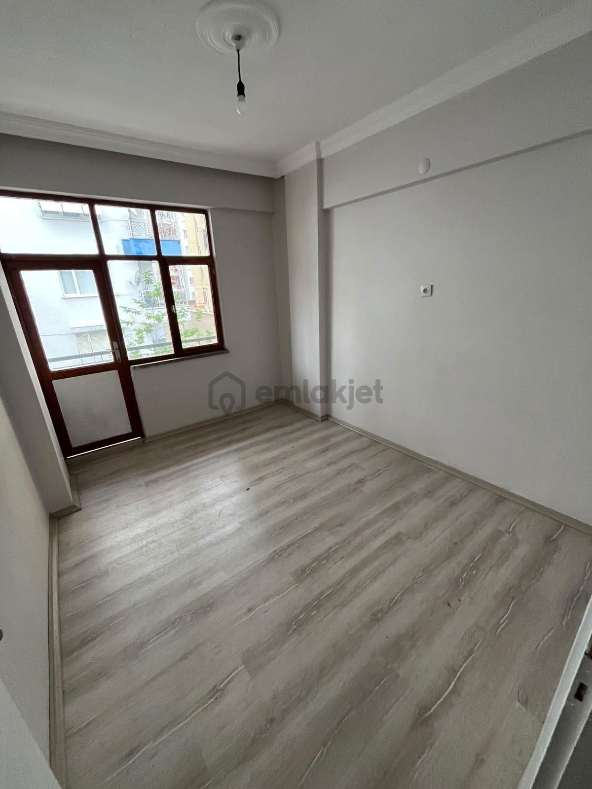 100.yıl Caddeye İkinci Bina 3+1 Kiralık - 15