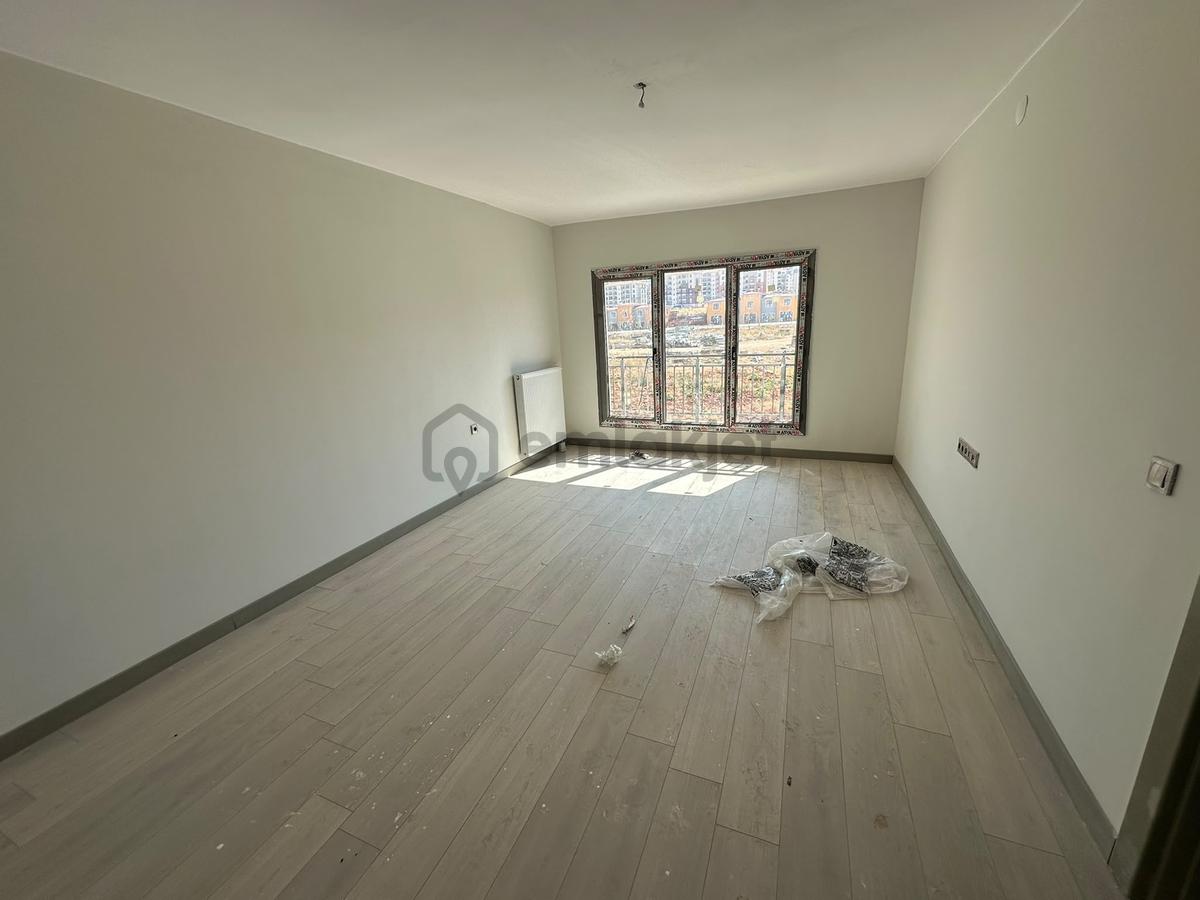 Güneyşehir Toki 2.etap 2.bölgede Kiralık 3+1 Ara Kat Daire - 2