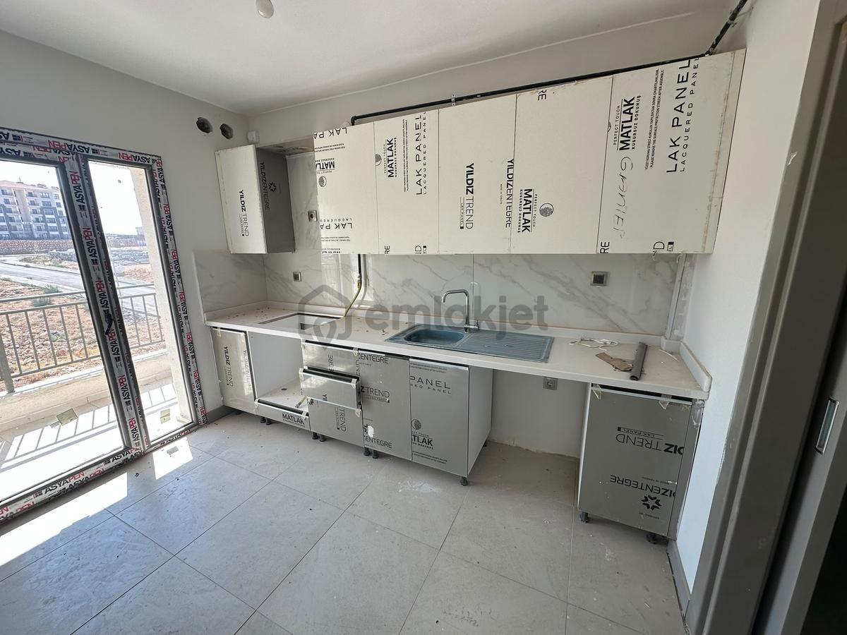Güneyşehir Toki 2.etap 2.bölgede Kiralık 3+1 Ara Kat Daire