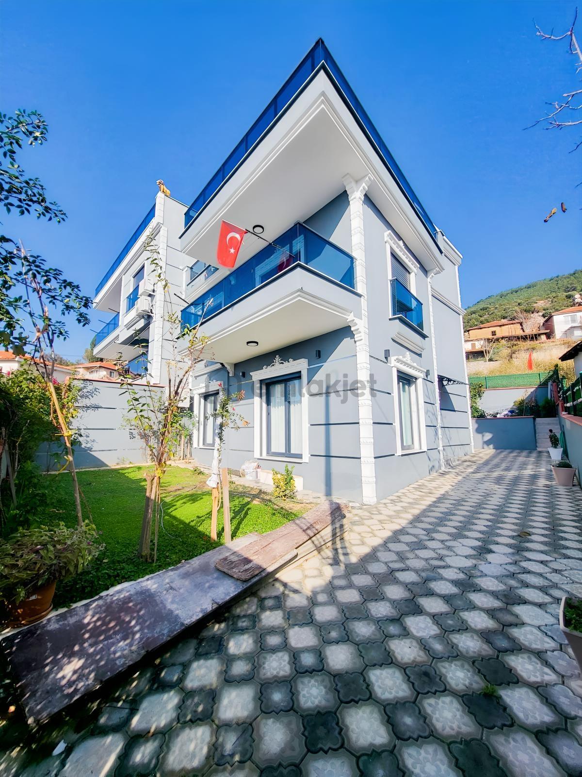 Turpa'dan Kaynaklar Merkezde Emsalsiz Lüx Villa - 33