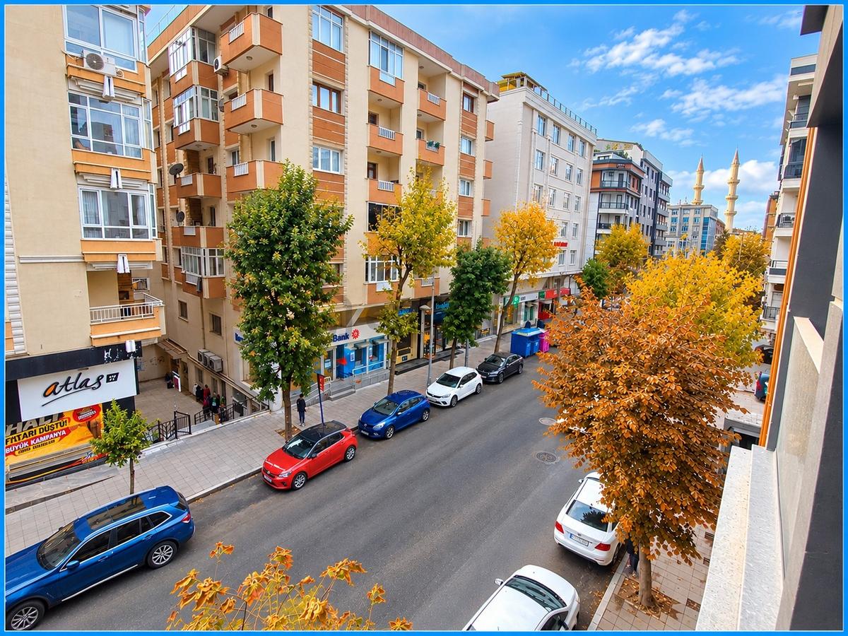 Reşitpaşa Caddesinde Kiralık 3+1 Sıfır Daire Metrobüse 3 Dk - 9