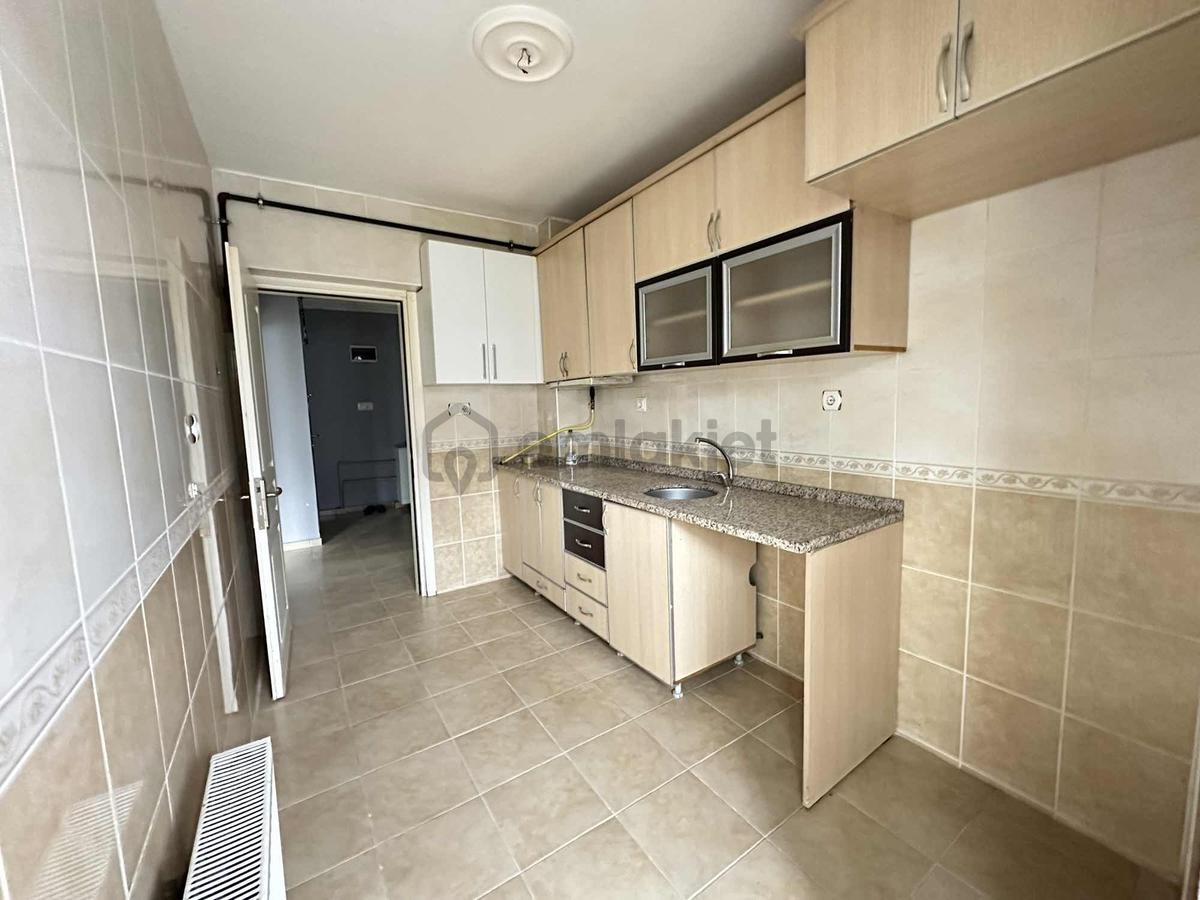 Troya Caddesine Çok Yakın Site İçinde 3+1 Kiralık Daire - 23