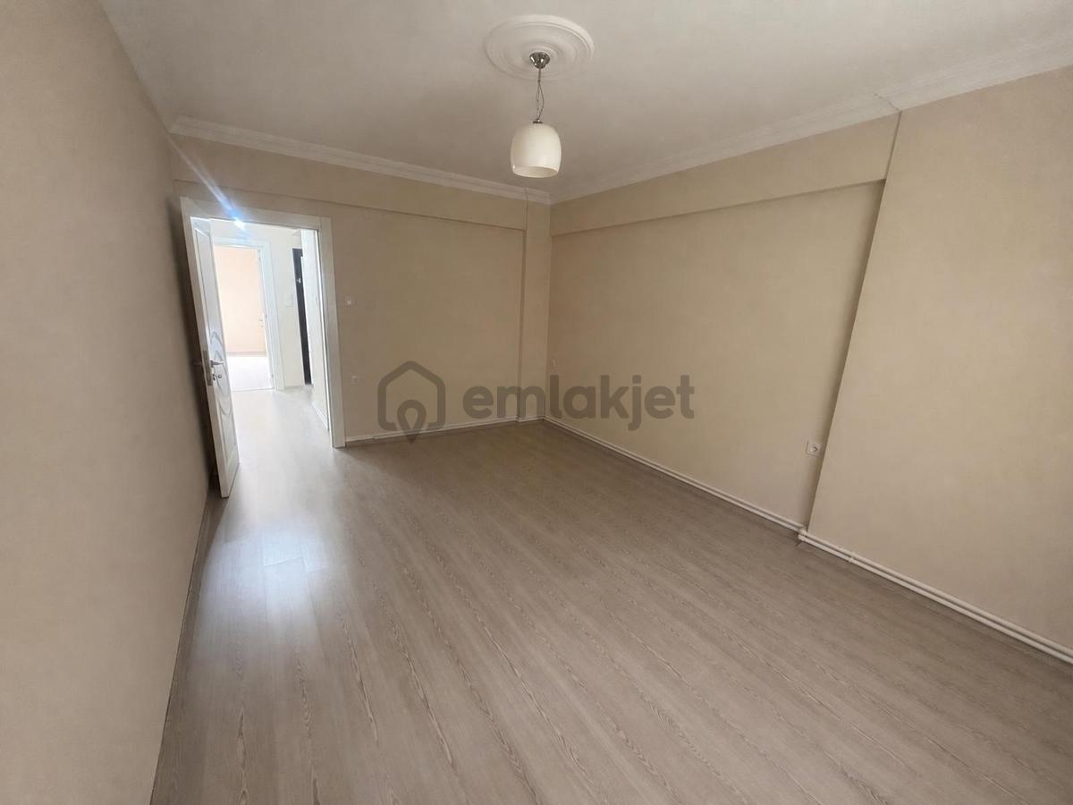 Turpa'dan Sarnıç'ta 3+1 Geniş Arakat Kiralık Daire - 2