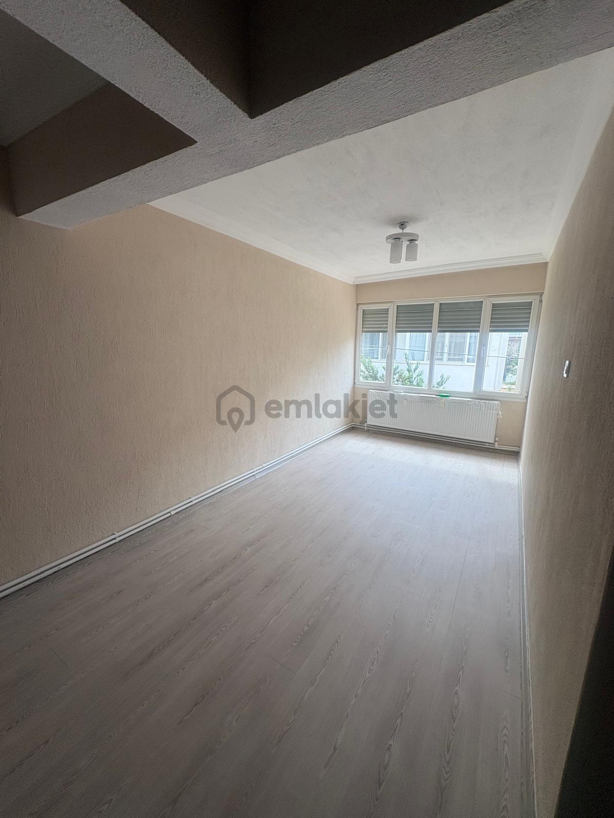 Turpa'dan Sarnıç'ta 3+1 Geniş Arakat Kiralık Daire - 14