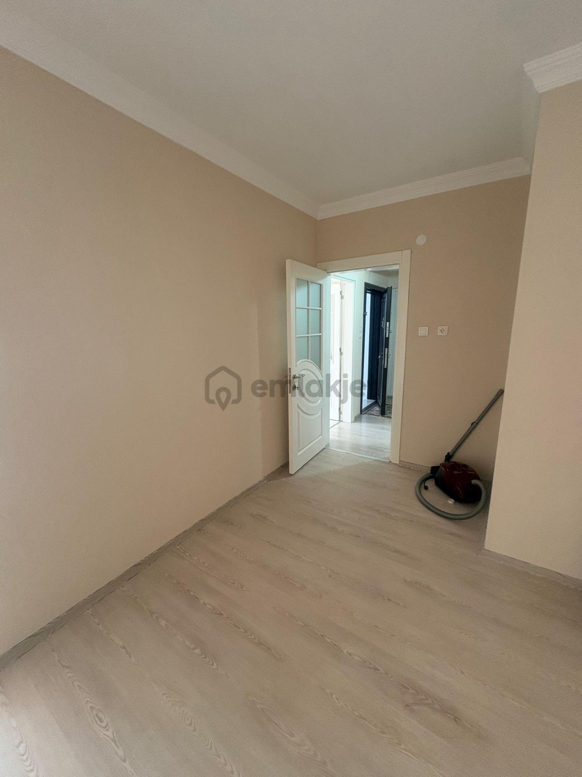 Turpa'dan Sarnıç'ta 3+1 Geniş Arakat Kiralık Daire - 10