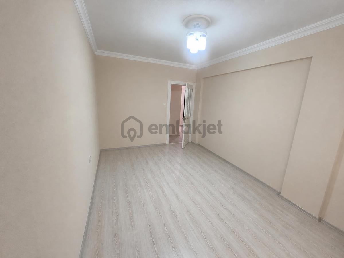 Turpa'dan Sarnıç'ta 3+1 Geniş Arakat Kiralık Daire - 3