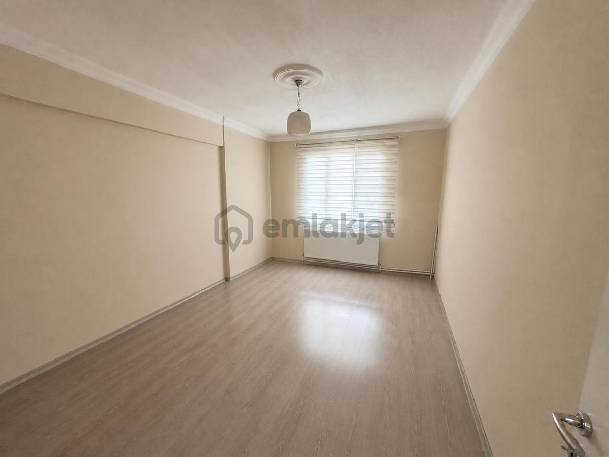 Turpa'dan Sarnıç'ta 3+1 Geniş Arakat Kiralık Daire - 5