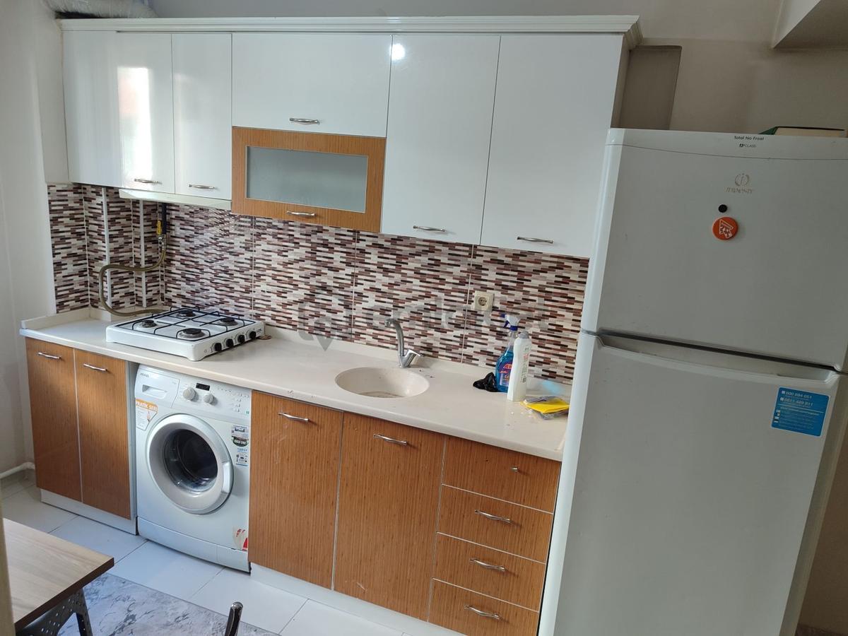 Asel'den Cafeler Sokağı 1+1 Arakat Eşyalı Daire