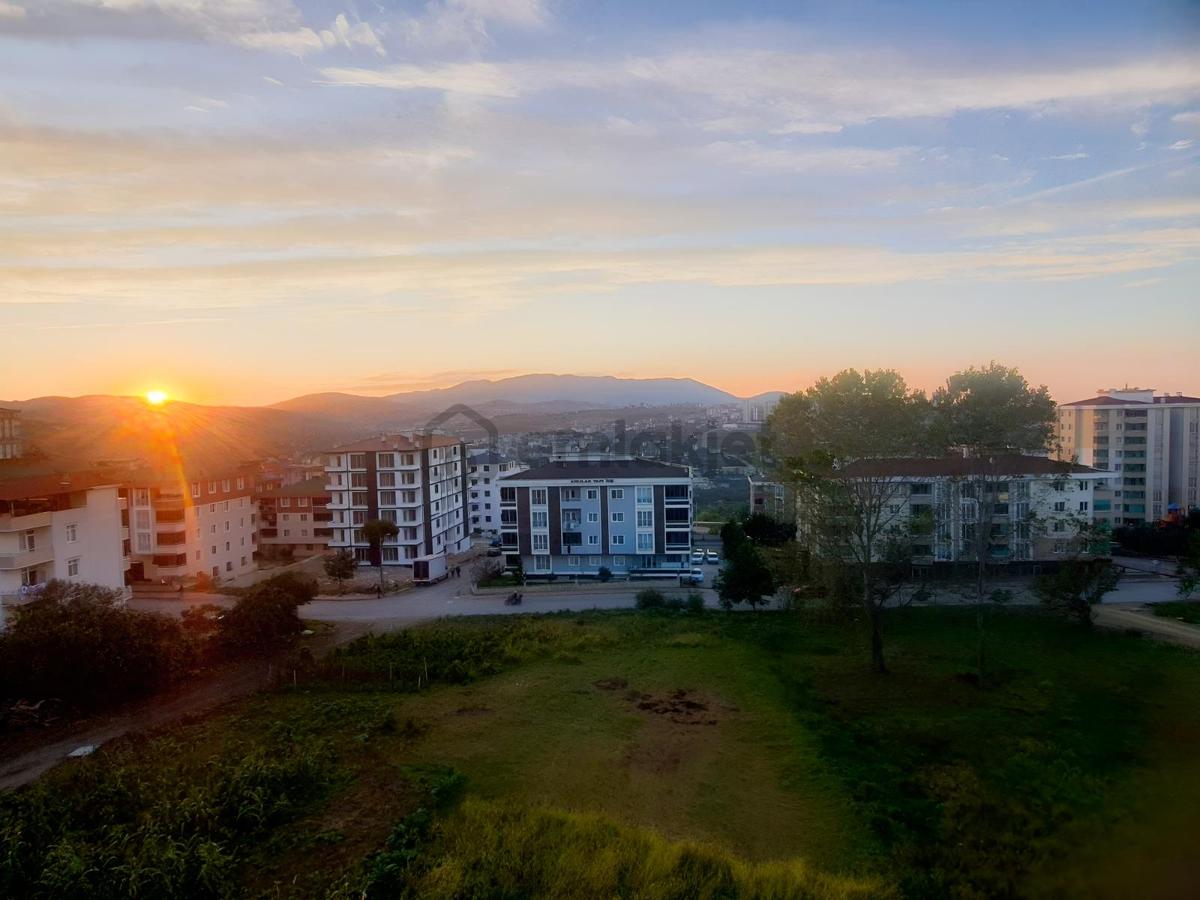Çatalarmut'da Önü Açık, Ara Kat Sıfır 3+1 Daire