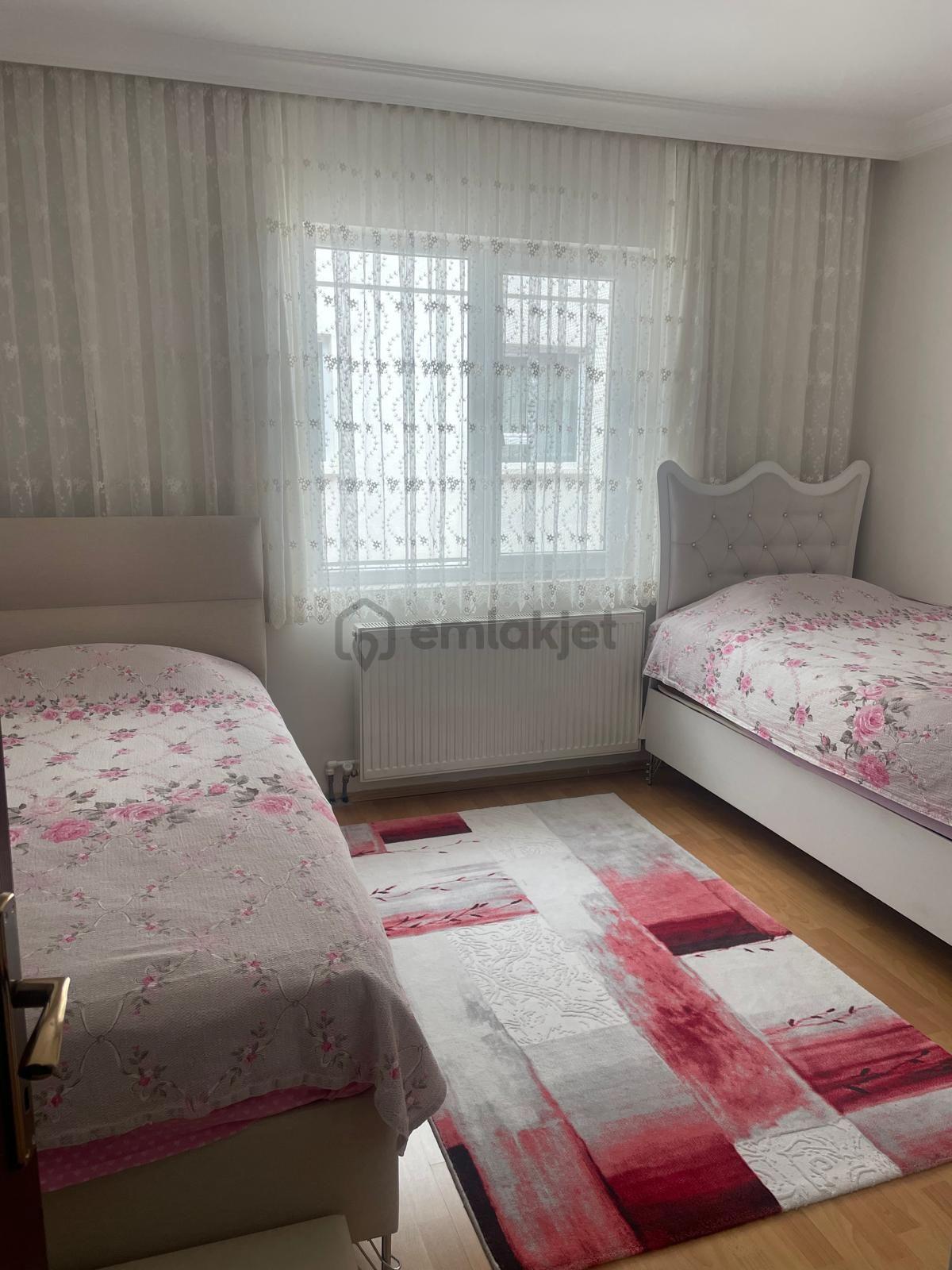 Sahibinden Isınma Sorunu Olmayan Geniş Daire - 4
