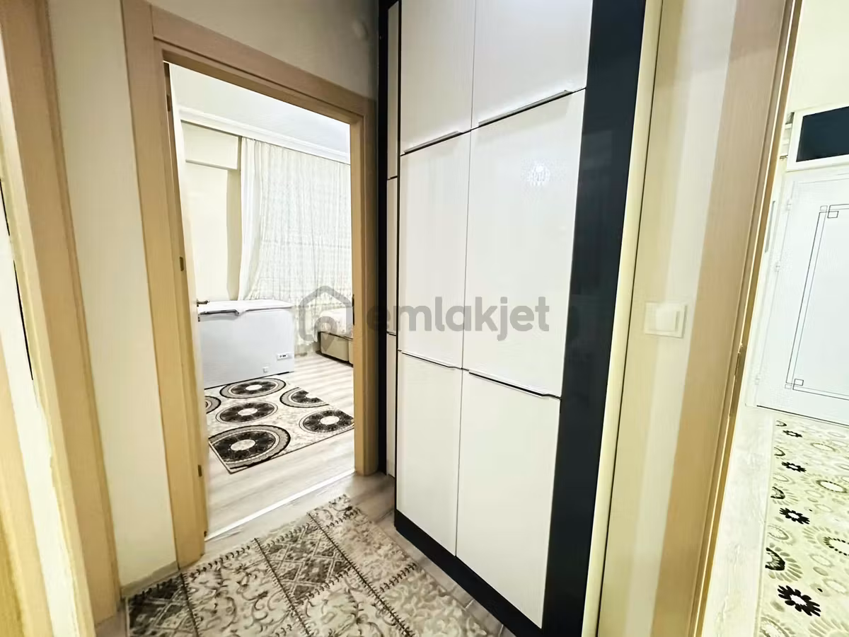 Enes Acur'dan Hamzaoğlu Mah. 3+1 8 Yıllık Geniş Satılık Daire - 16