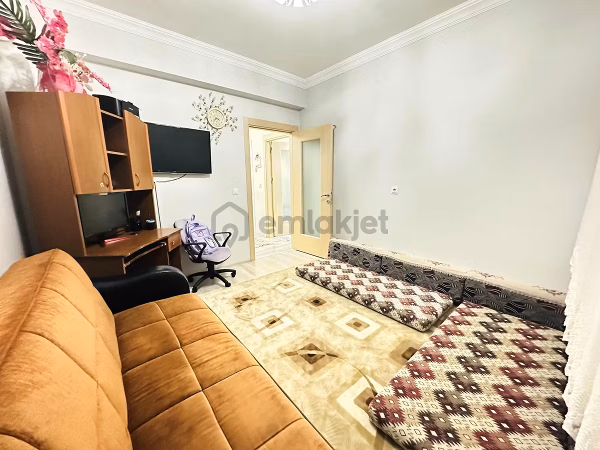 Enes Acur'dan Hamzaoğlu Mah. 3+1 8 Yıllık Geniş Satılık Daire - 19
