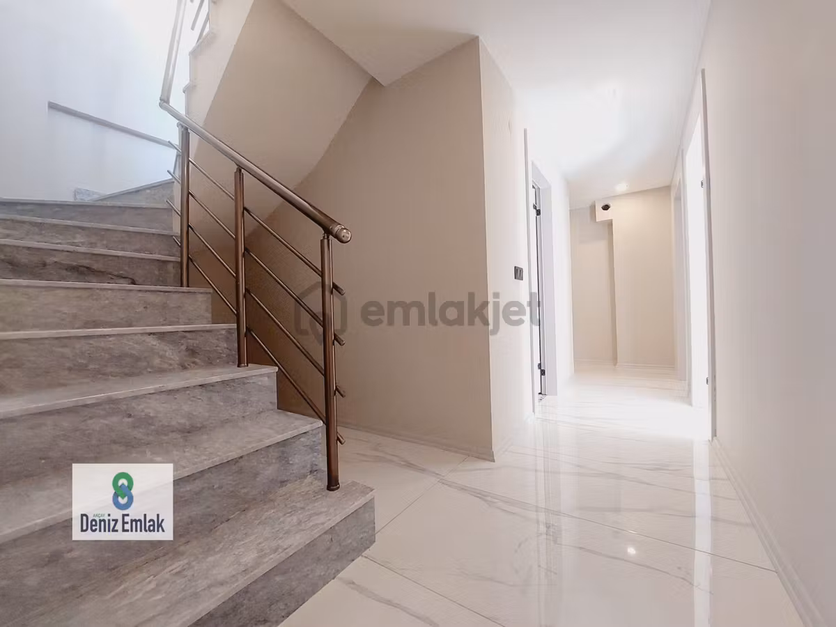 Denizden Akçayda Kapalı Otoparklı Satılık 3+1 Dubleks Daire. - 4
