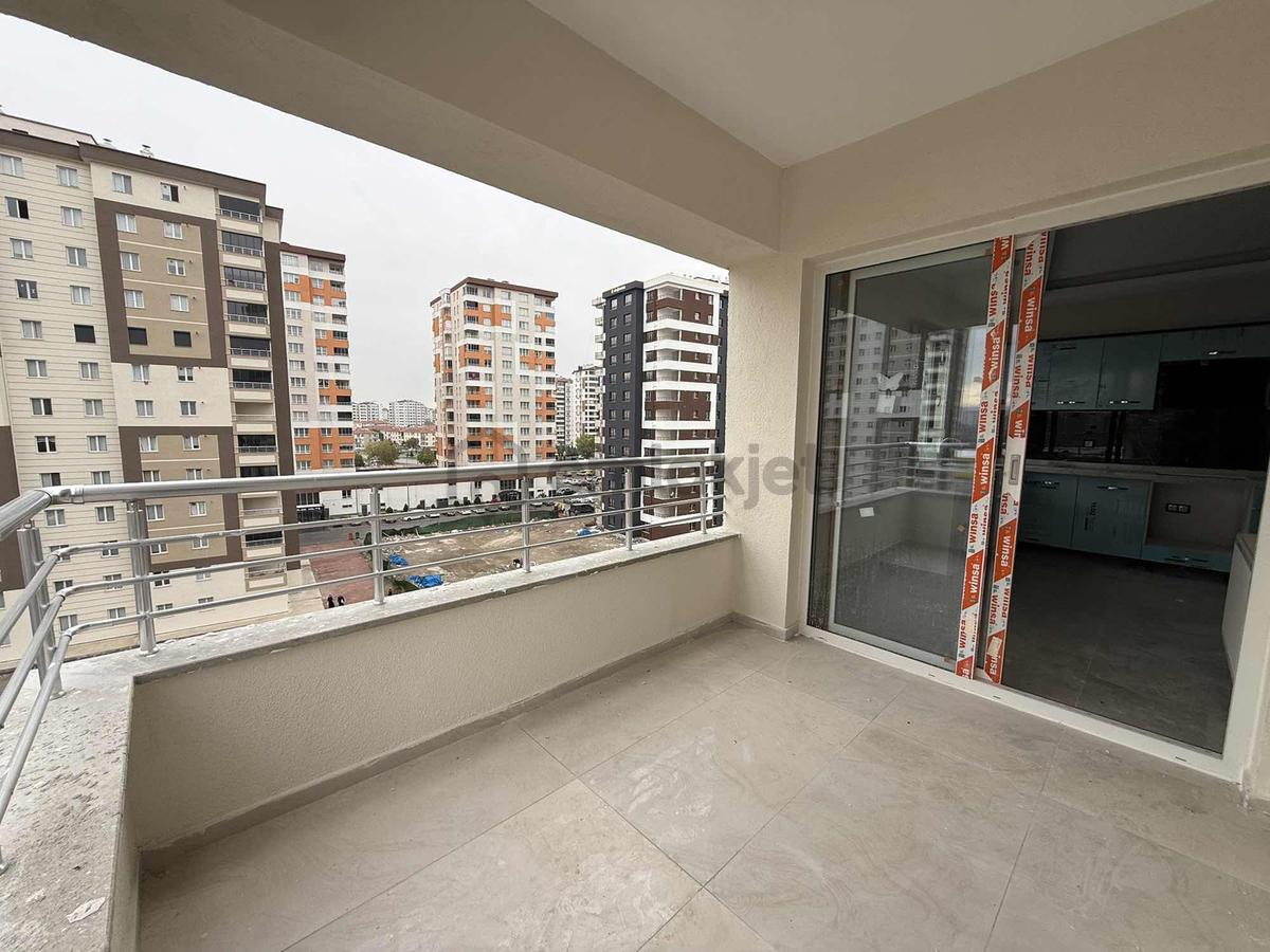 Bağdat Cad. Yunusemre Mah. Kiralık 3+1 Sıfır Daire - 35