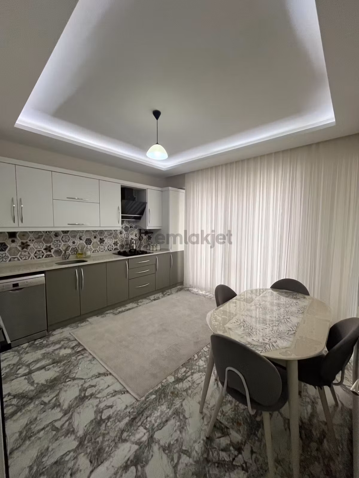 Babil Emlaktan Kiralık 3+1 Ara Kat Bakımlı Lüks Daire