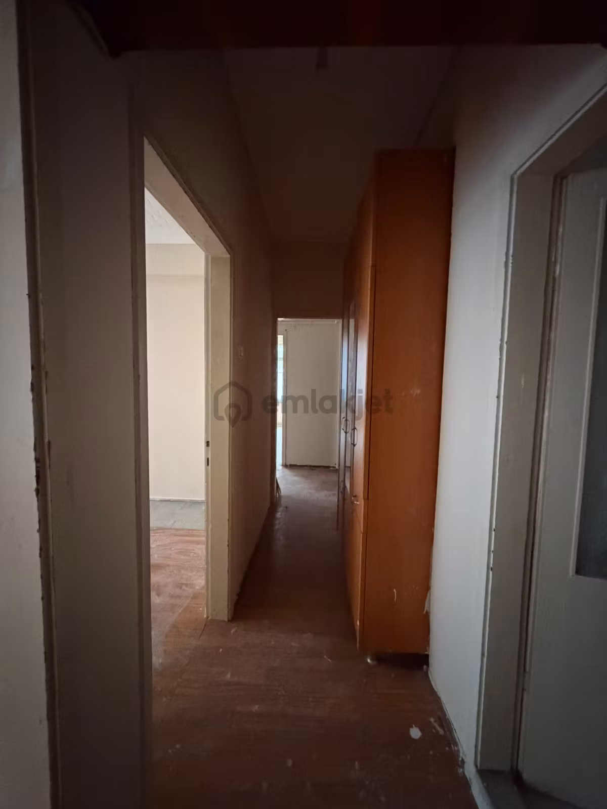 Letafet Caddesi Üzerinde İci Temiz Satılık Daire - 3