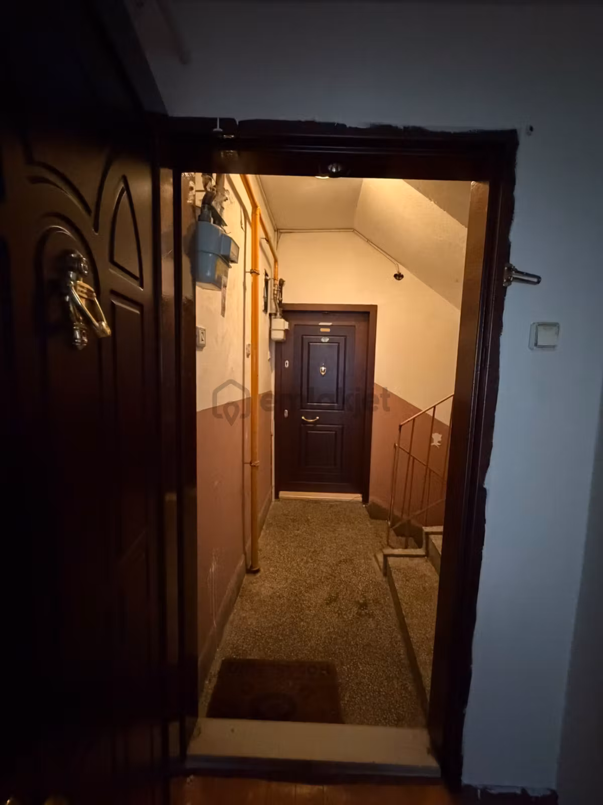 Letafet Caddesi Üzerinde İci Temiz Satılık Daire - 2