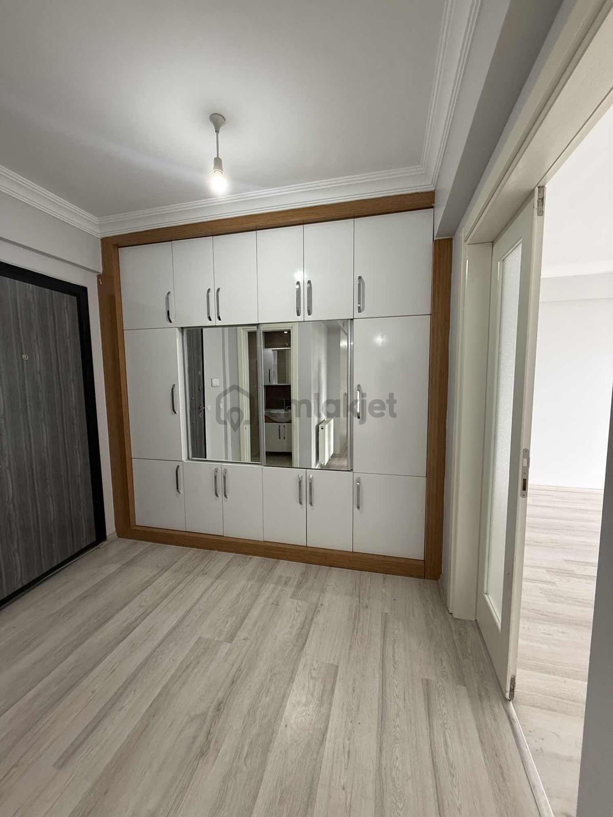 Muhtarım Emlaktan Rıza Akça Sitesinde Satılık Daire - 12