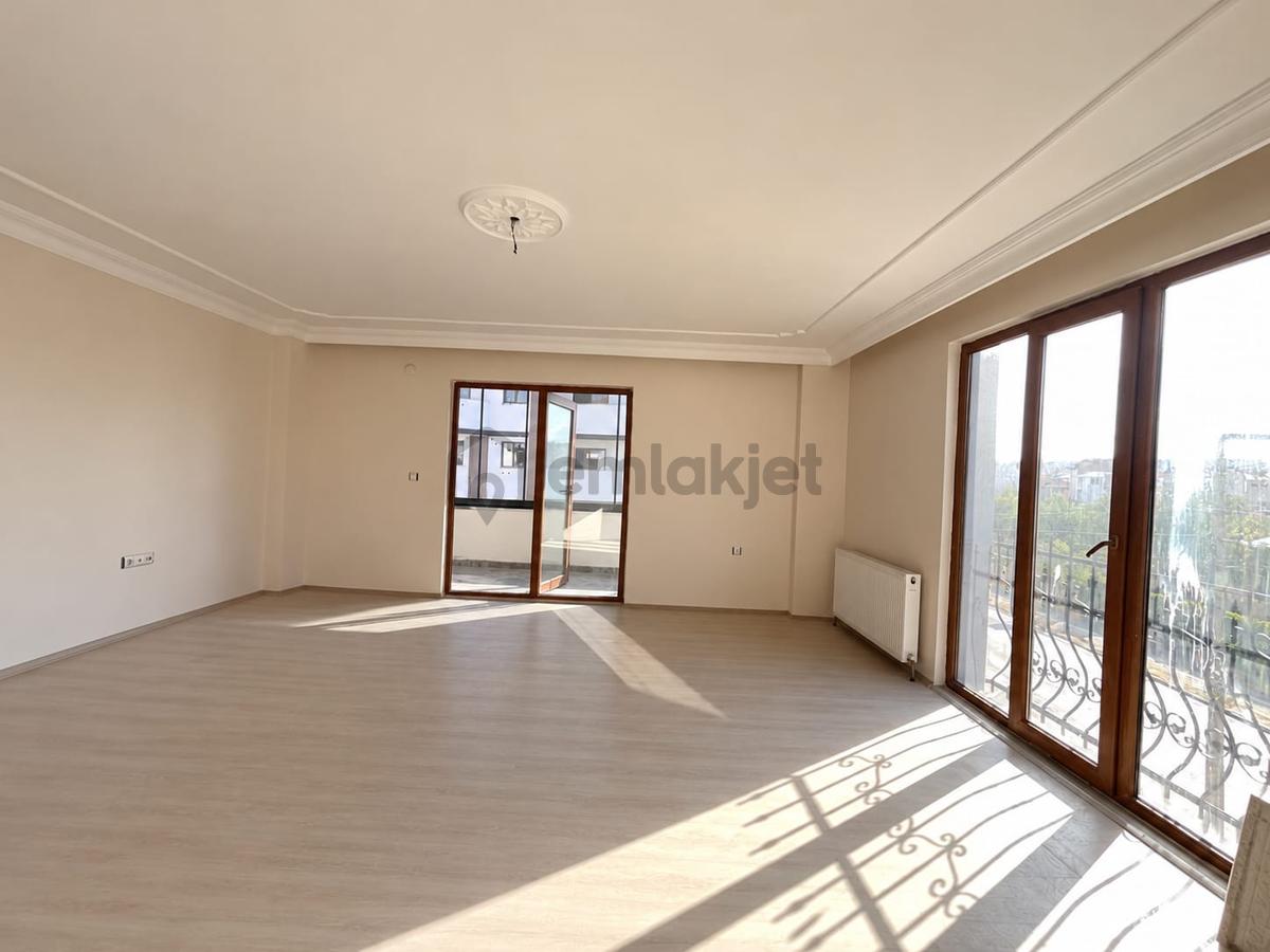Gopta Satılık 3+1 | Komple Yenilenmiş | Köşe Daire - 6