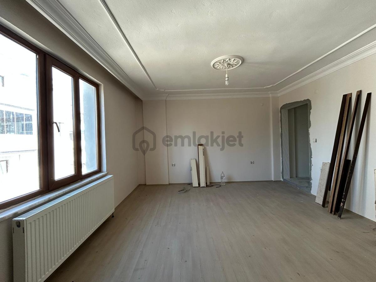 Gopta Satılık 3+1 | Komple Yenilenmiş | Köşe Daire - 9