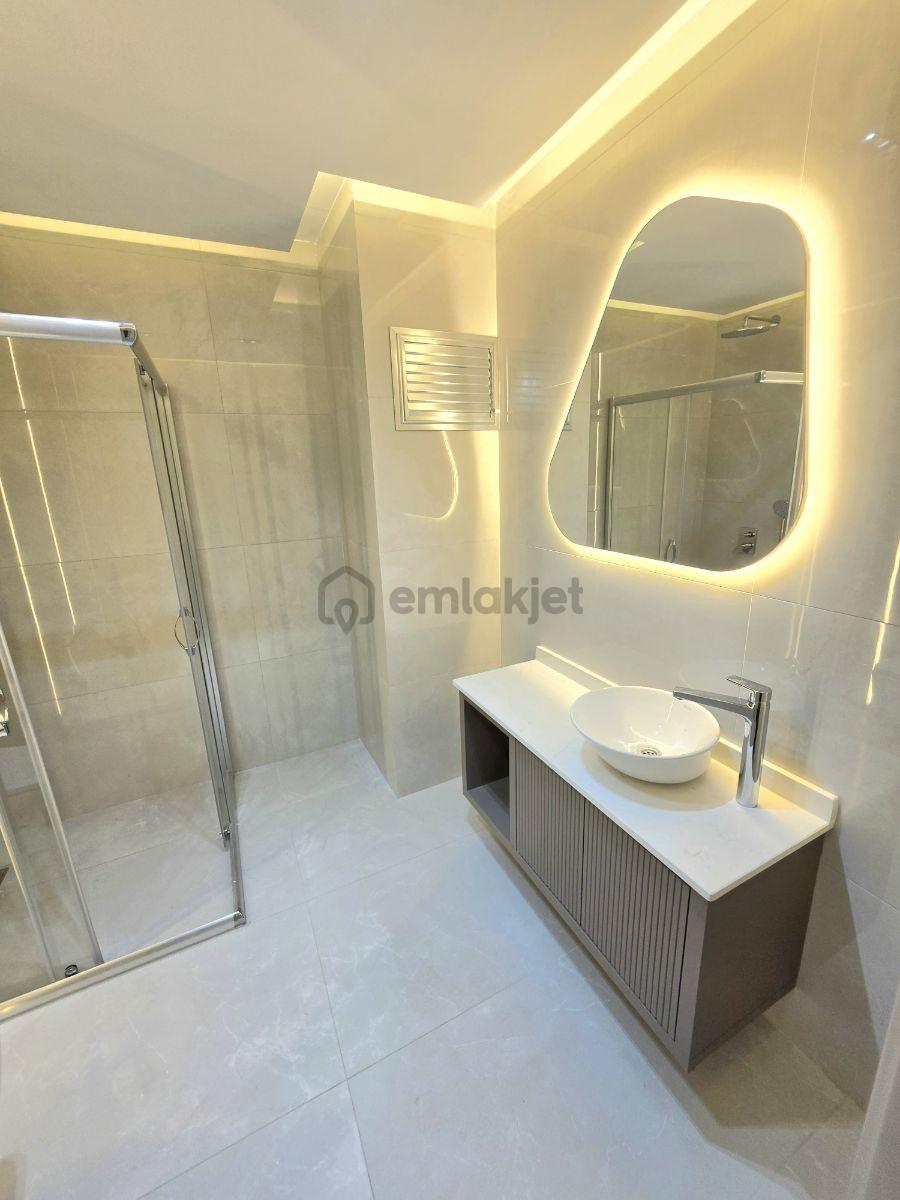 Döşemealtı Orta Mahallesinde 4 Katlı 4+1 Havuzlu Fourlex Villa - 28