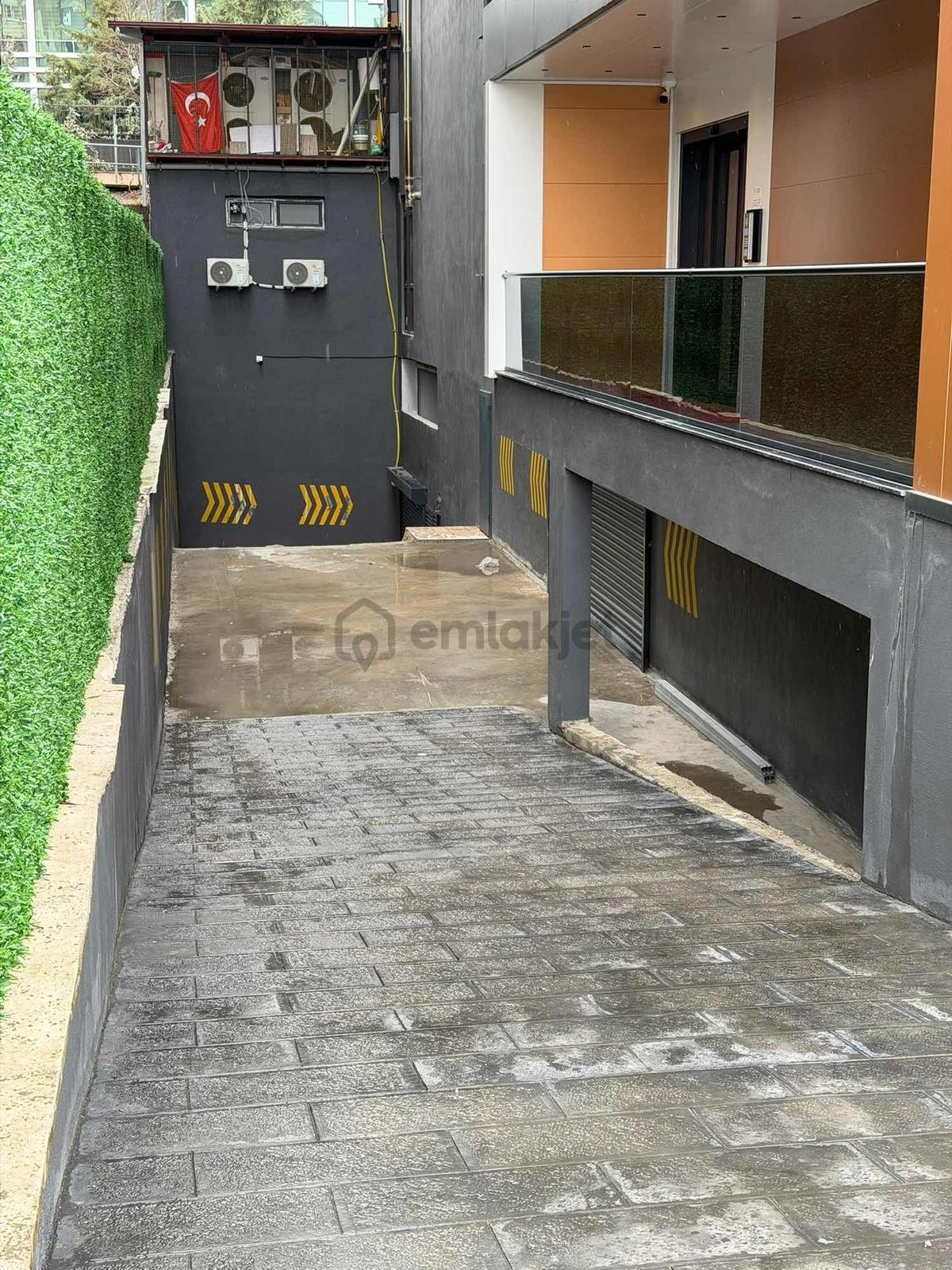 Akdur'dan İlkadım Ft Plaza'da Kiralık Ofis-büro - 33