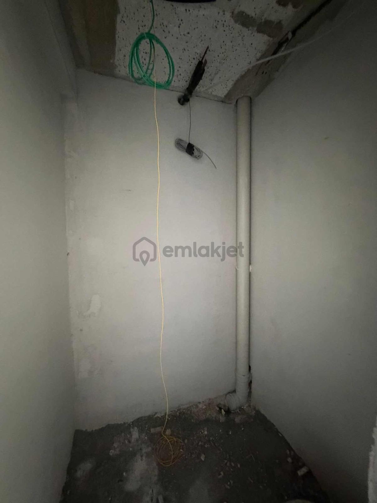 Akdur'dan İlkadım Ft Plaza'da Kiralık Ofis-büro - 3