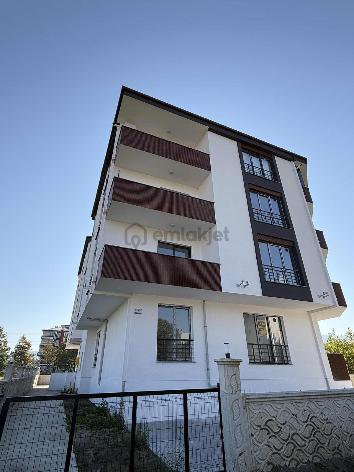 Akdur'dan Tekkeköy'de Eşyalı Kiralık 1+1 Daire - 32