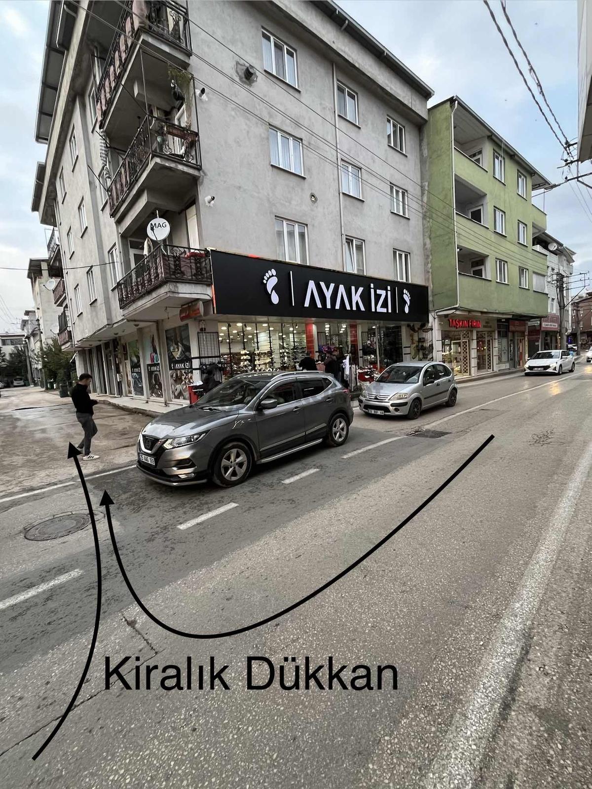 Hamitler Merkezi Konum Kiralık Dükkan - 18
