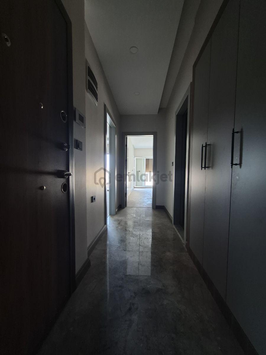 Kuşadası Davutlar Bölgesinde 2+1 Kiralık Daire - 11