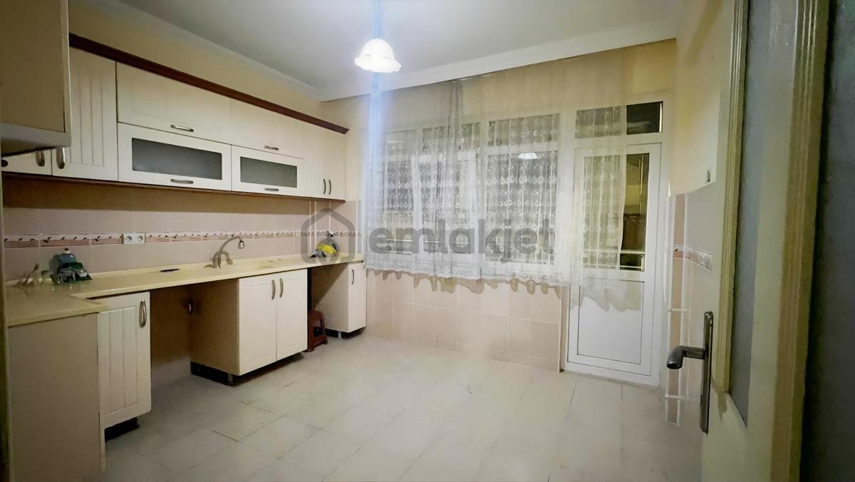Akçaabat Merkezde Masrafsız Satılık 2+1 Geniş Daire - 3