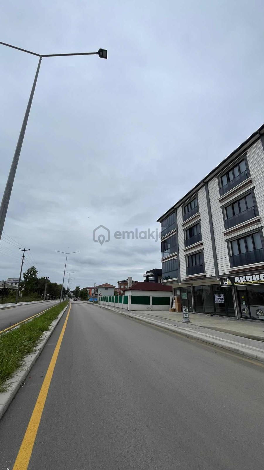 Akdur'dan Çarşamba'da 40m² Kiralık Dükkan - 2