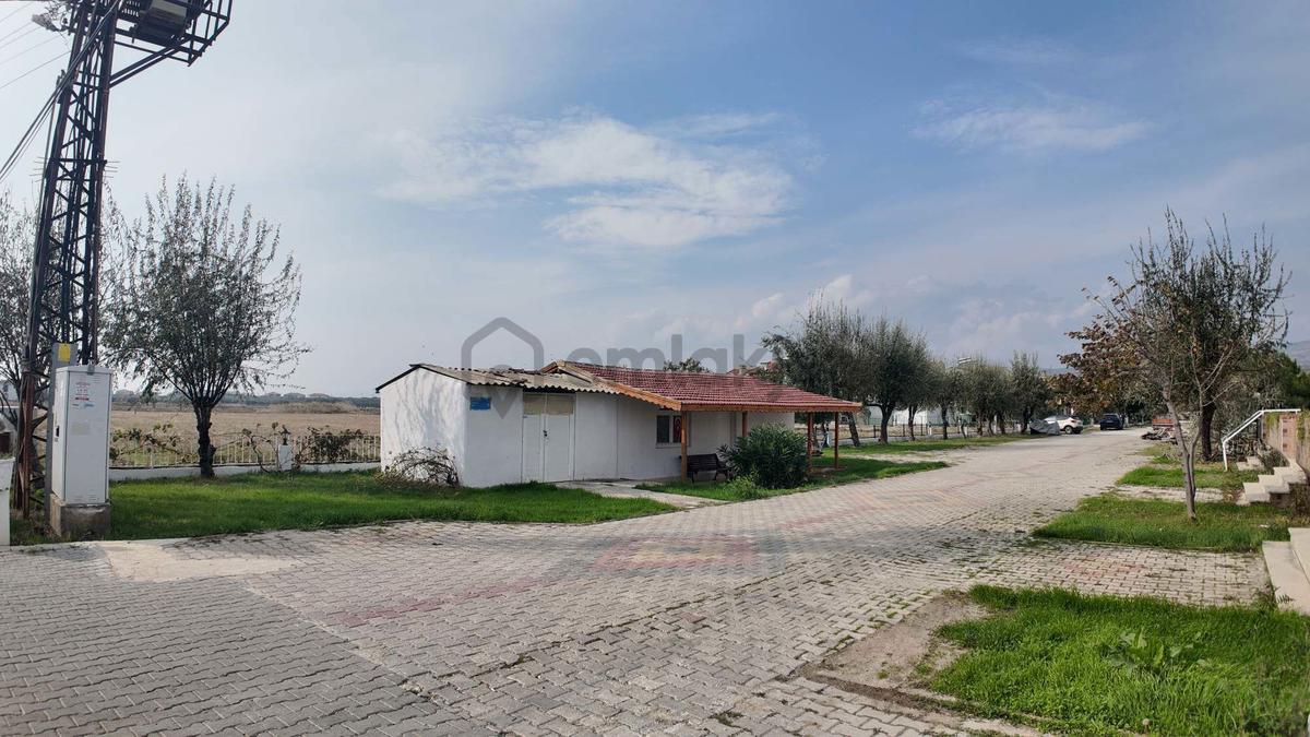 Re/max Land'den Havuzlu Sitede İçerisinde Yazlık - 26