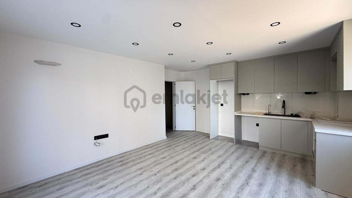 Didim Efeler’de Havuzlu Sitede Geniş Bahçeli 2+1 Daire - 9