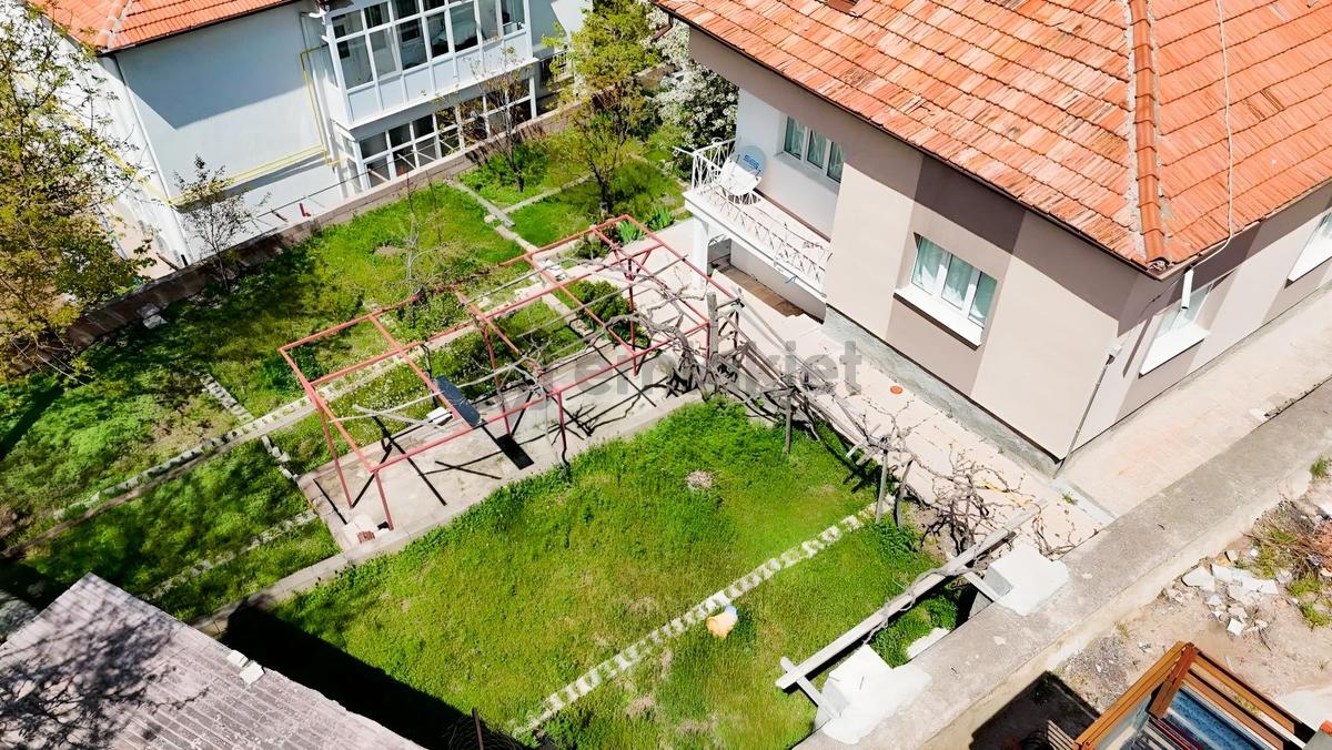 Karşıyakada Satılık 1.5 Katlı Müstakil - 20
