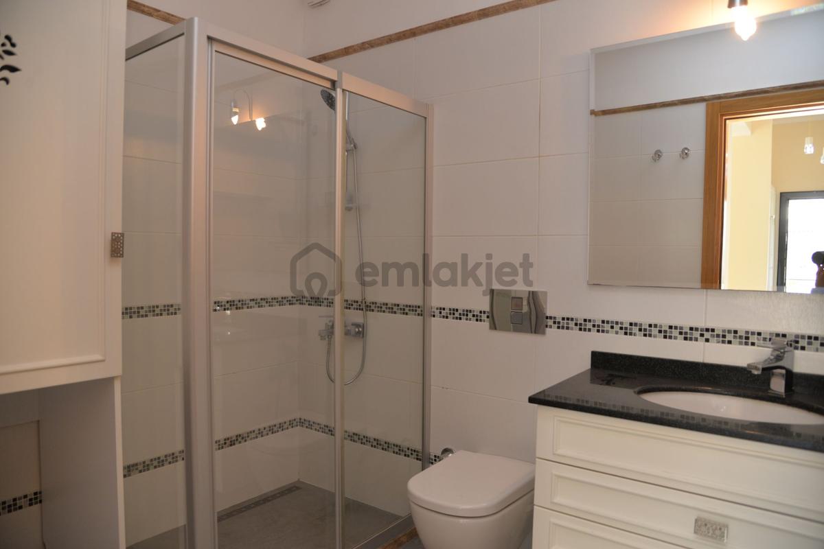 Bodrum Kumbahçede Ayrıcalıklı Bir Konumda Denize Sıfır Son Daire - 10