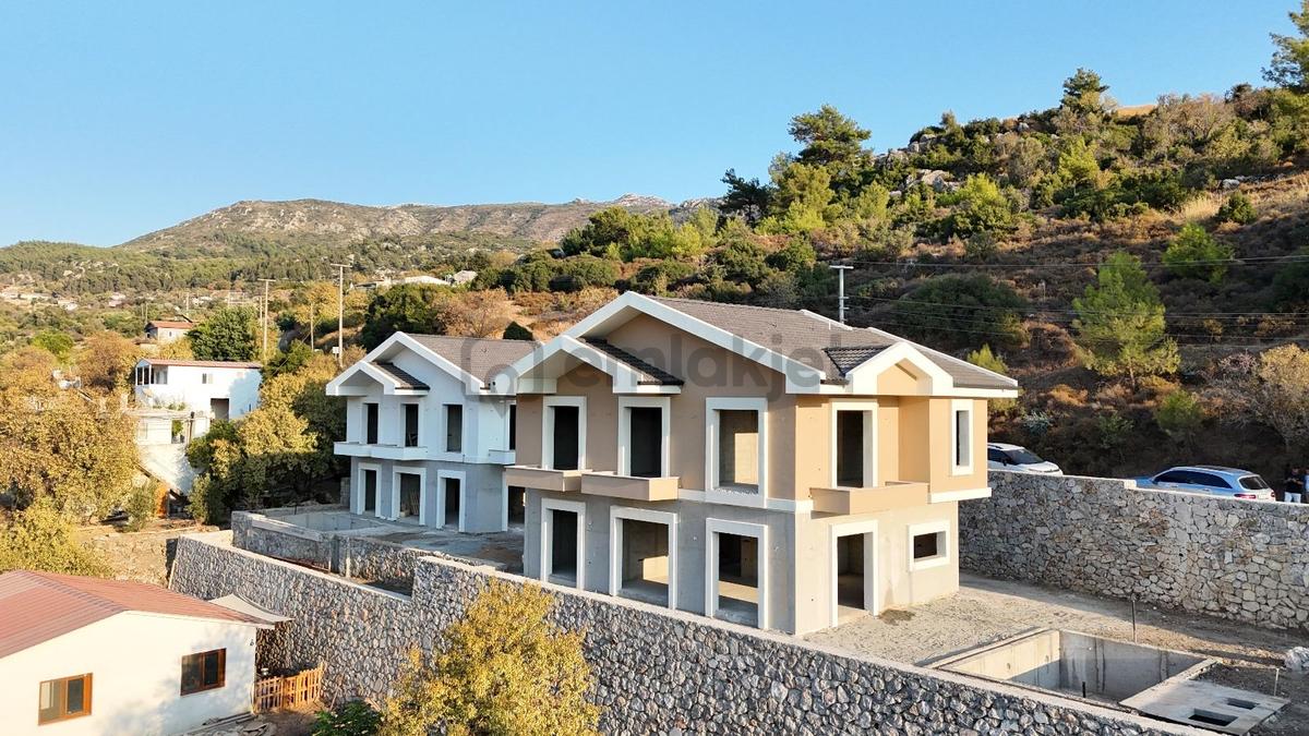 Söğütte Anahtar Teslim 4+1 Sıfır Villalar - Görünüm 4