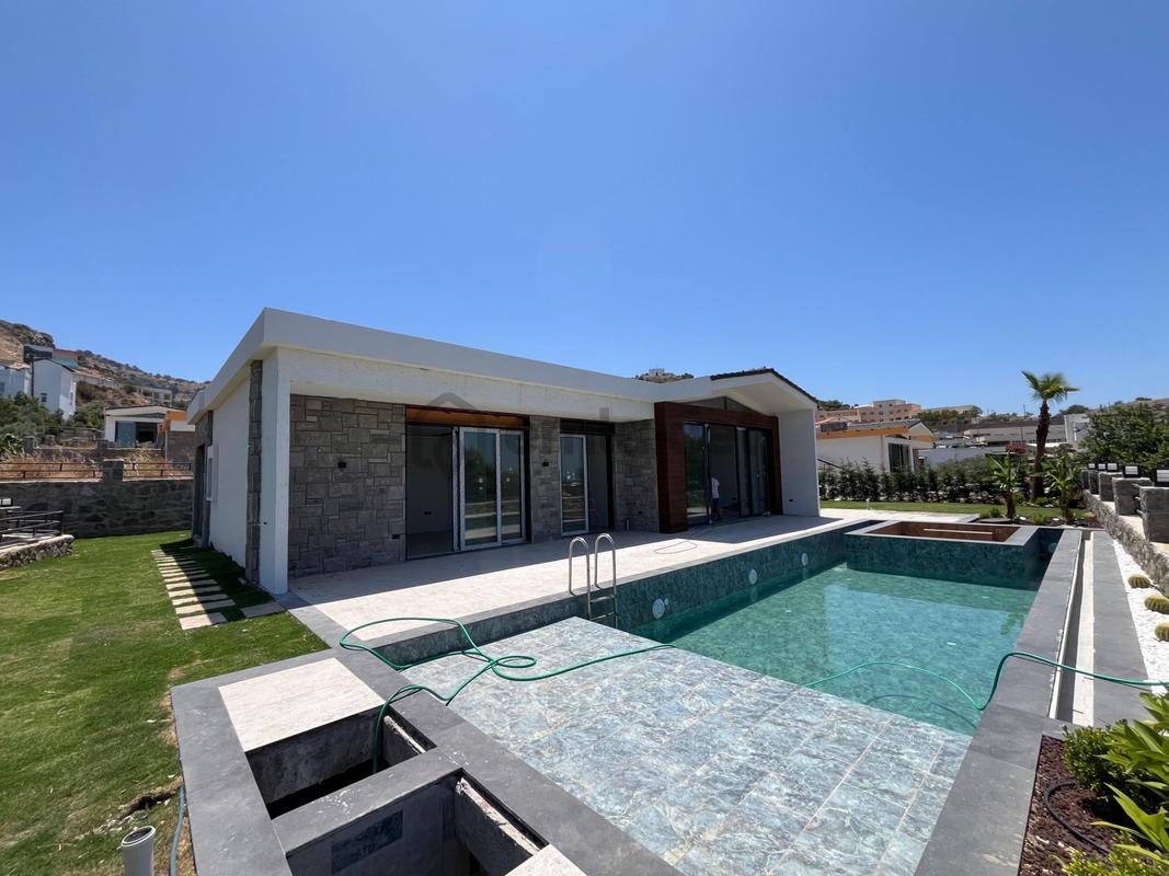 Yalıkavak Gökçebel'de Satılık Site İçinde 4+1 Müstakil Villa, Muğla