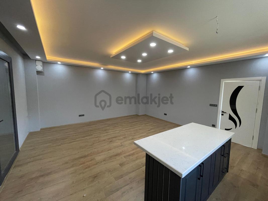 Poyraz Gayrimenkul'den Güre Çamlıbel'de Satılık Sıfır 6+1 Villa - Görünüm 6